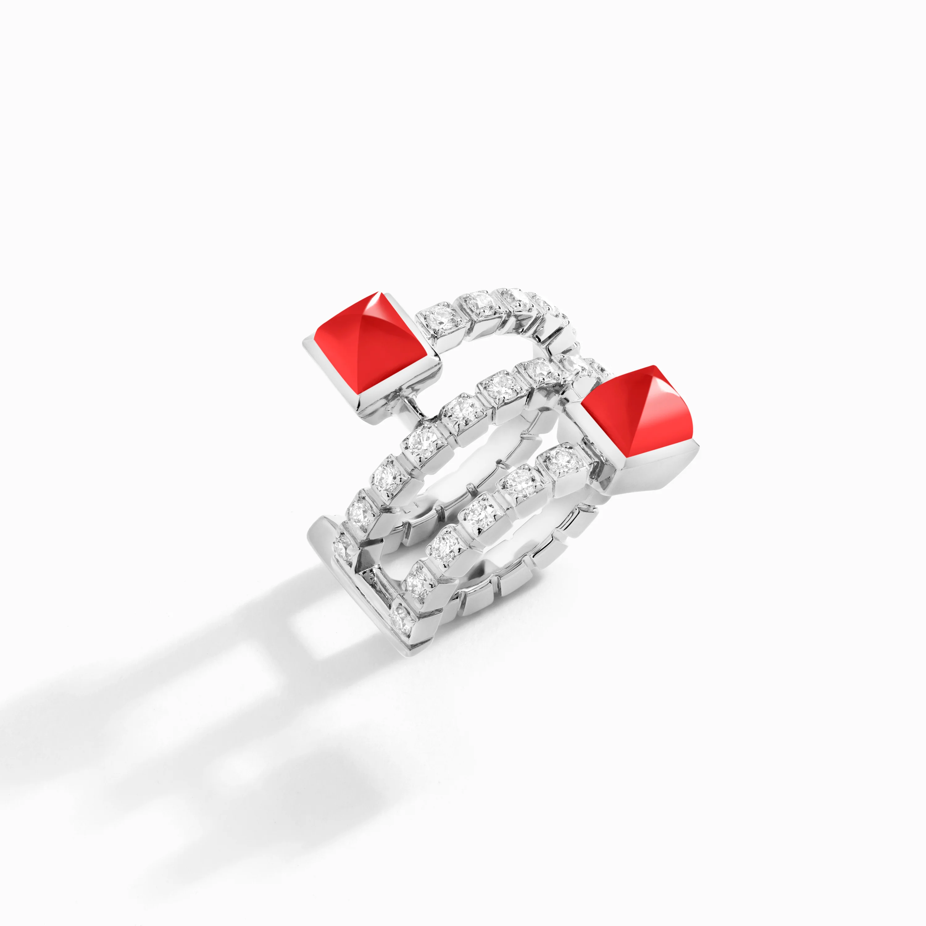 Cleo Lotus Twist Ear Cuff (Single L) - Image 17