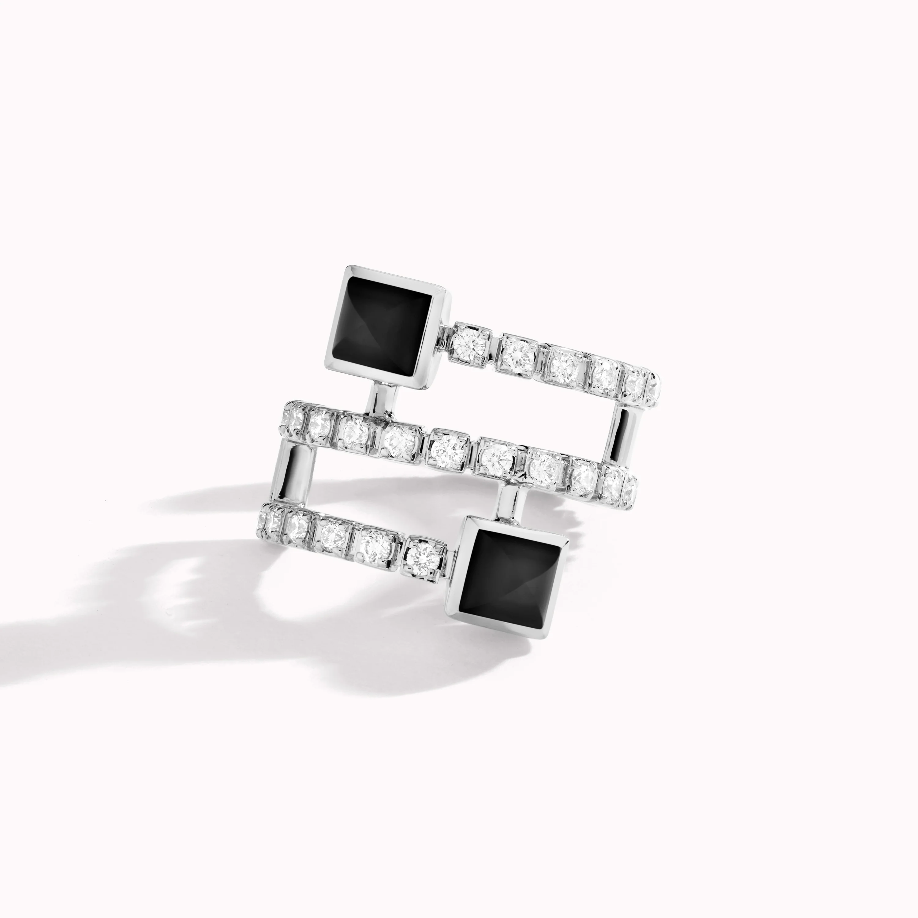 Cleo Lotus Twist Ear Cuff (Single L) - Image 2