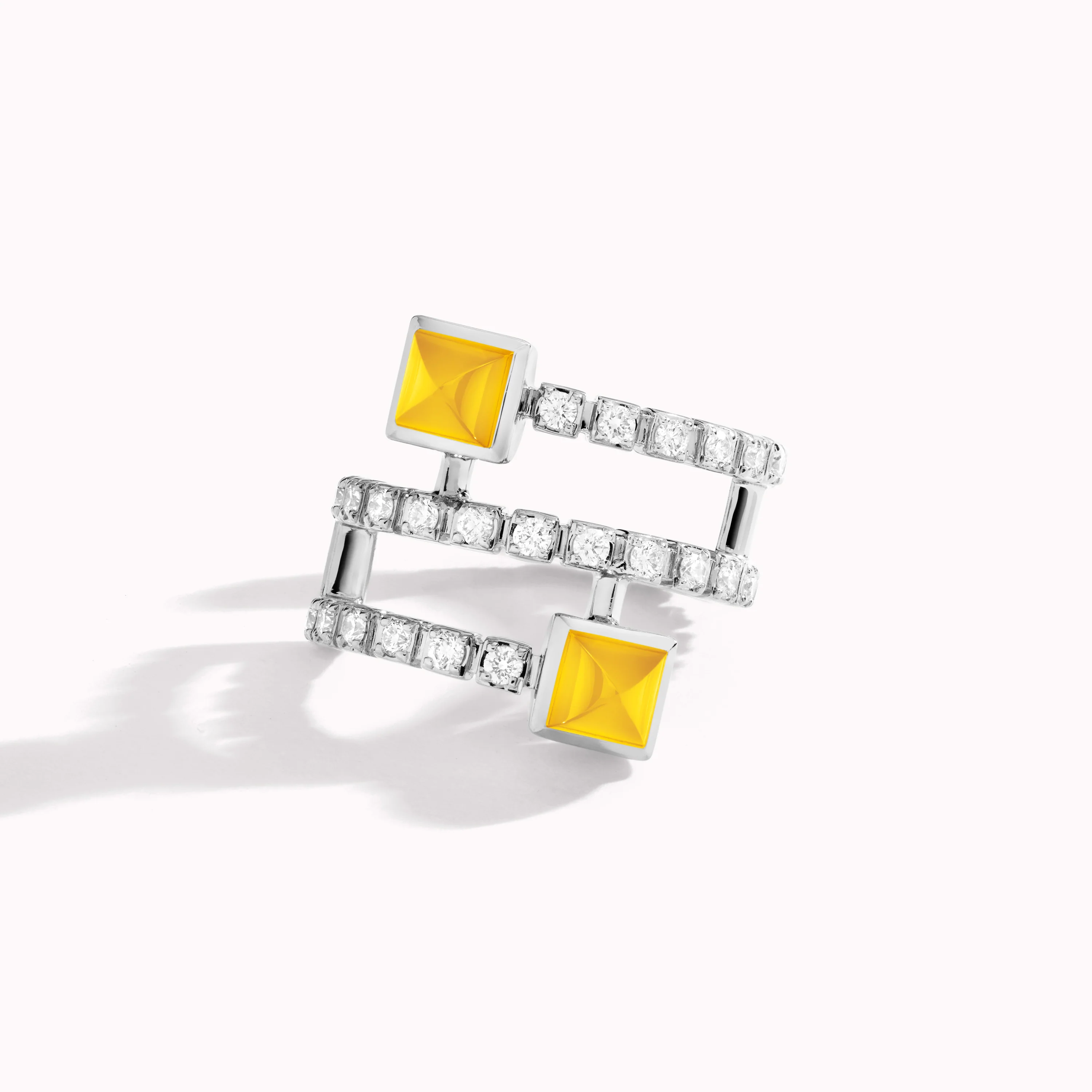Cleo Lotus Twist Ear Cuff (Single L) - Image 30