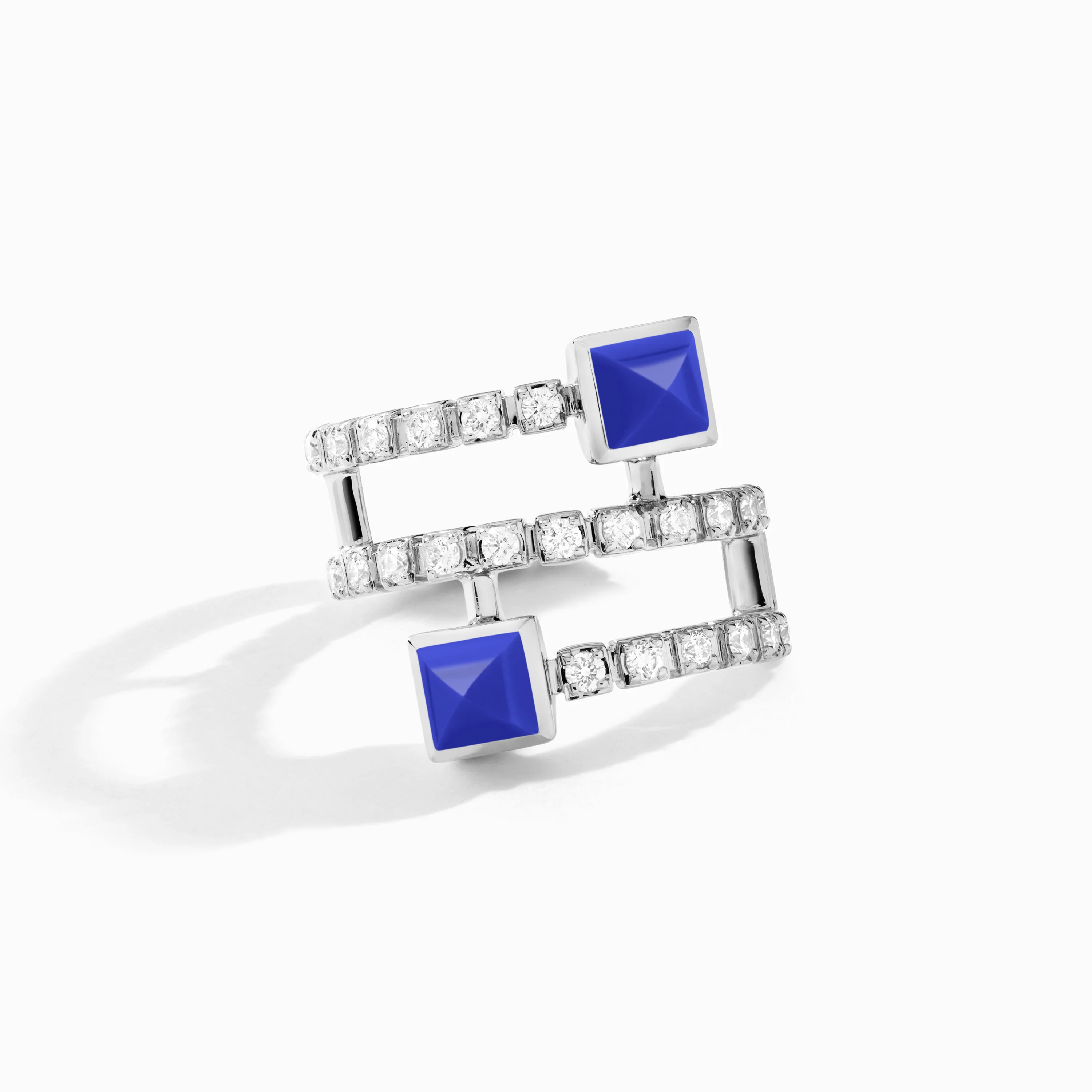 Cleo Lotus Twist Ear Cuff (Single R) - Image 2