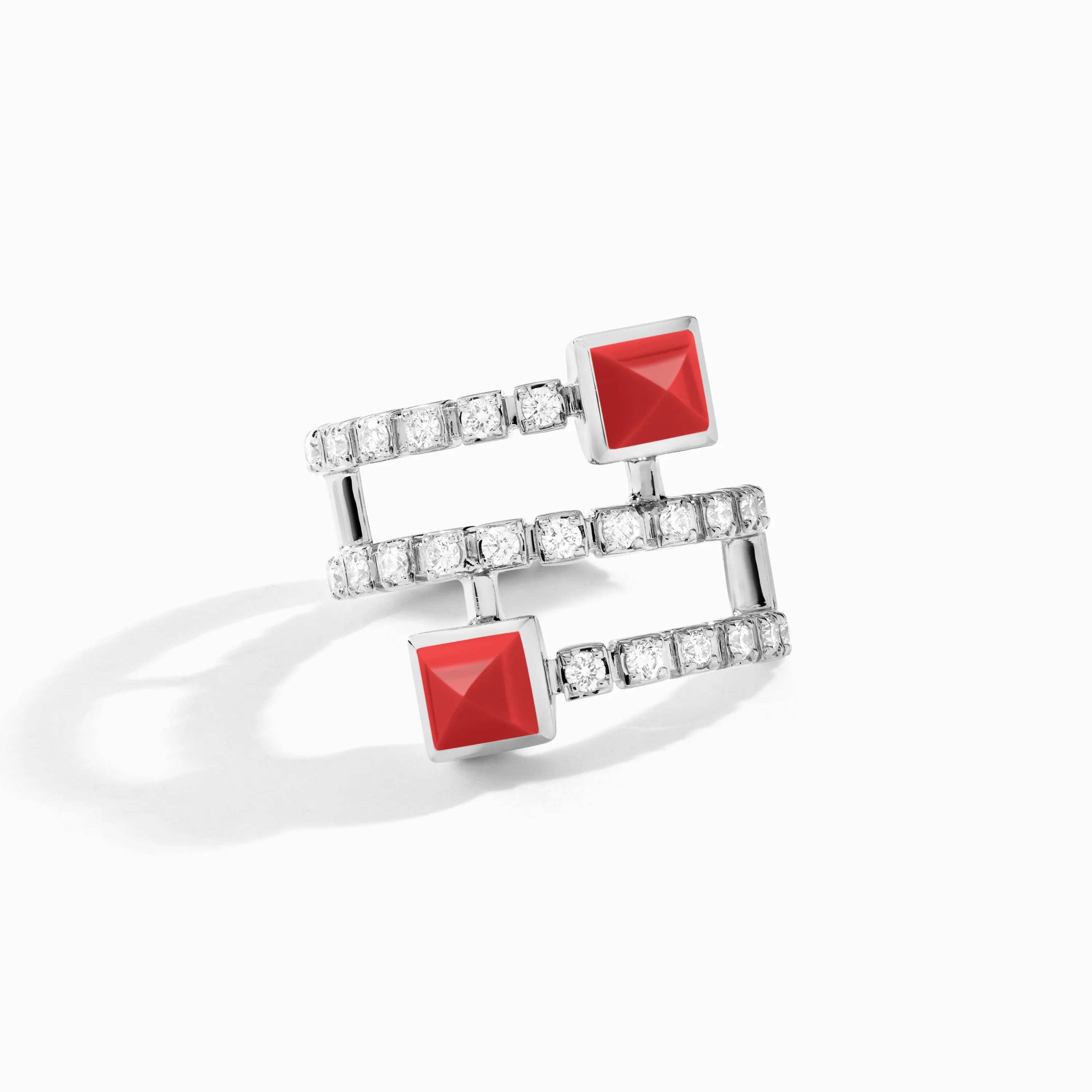 Cleo Lotus Twist Ear Cuff (Single R) - Image 21