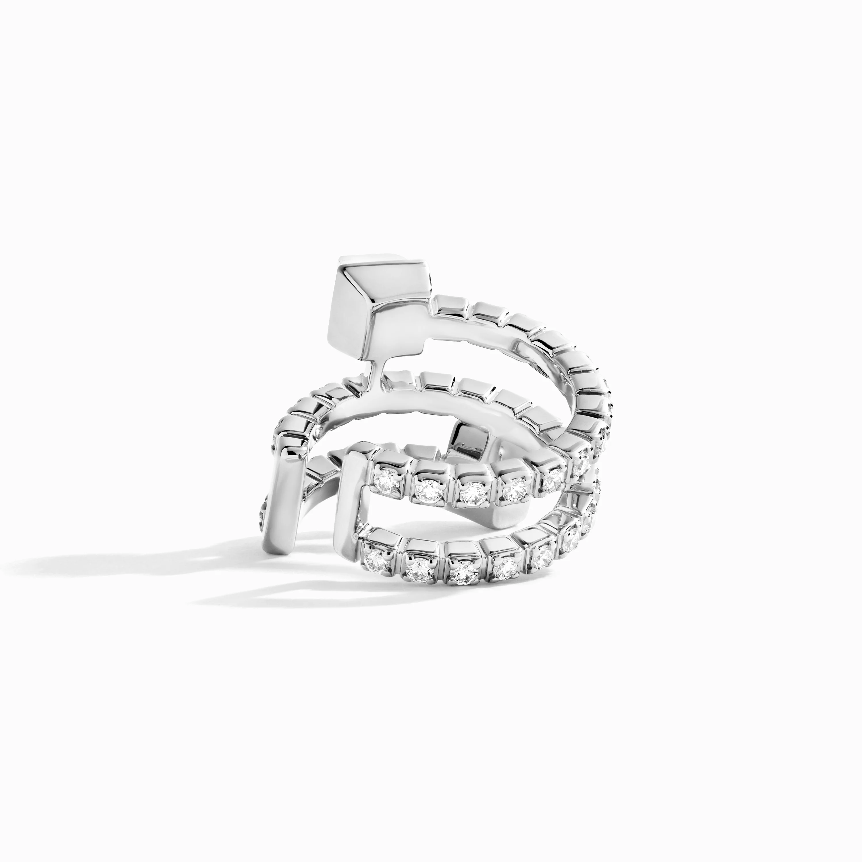 Cleo Lotus Twist Ear Cuff (Single R) - Image 28