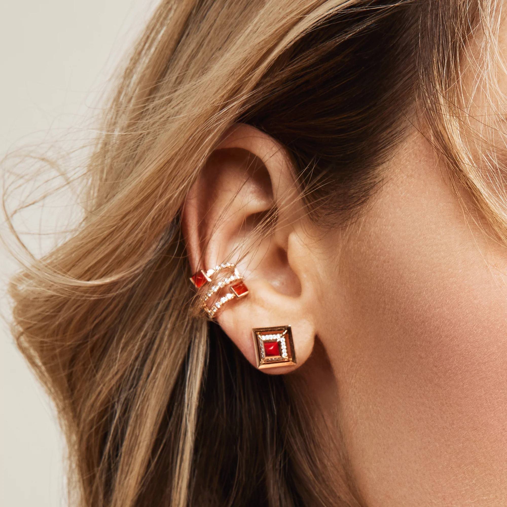 Cleo Lotus Twist Ear Cuff (Single R) - Image 4