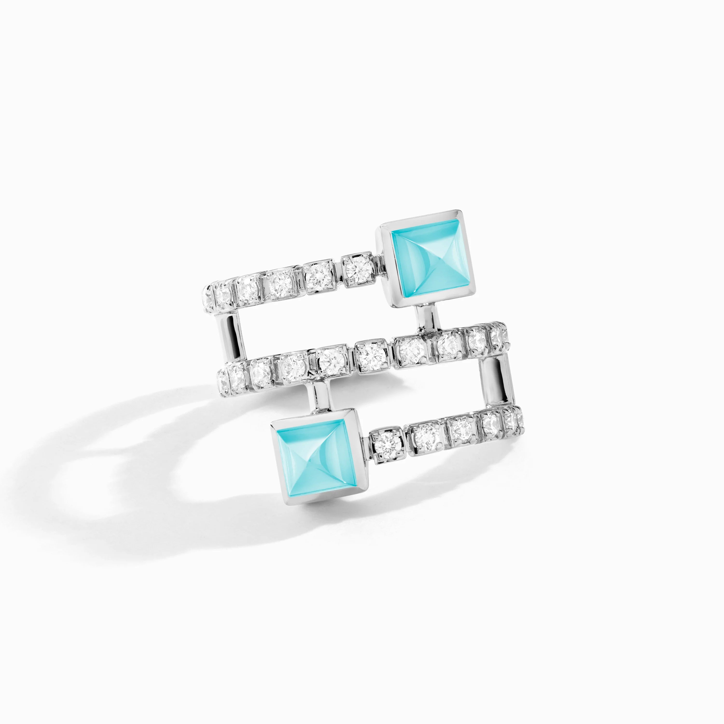 Cleo Lotus Twist Ear Cuff (Single R) - Image 6