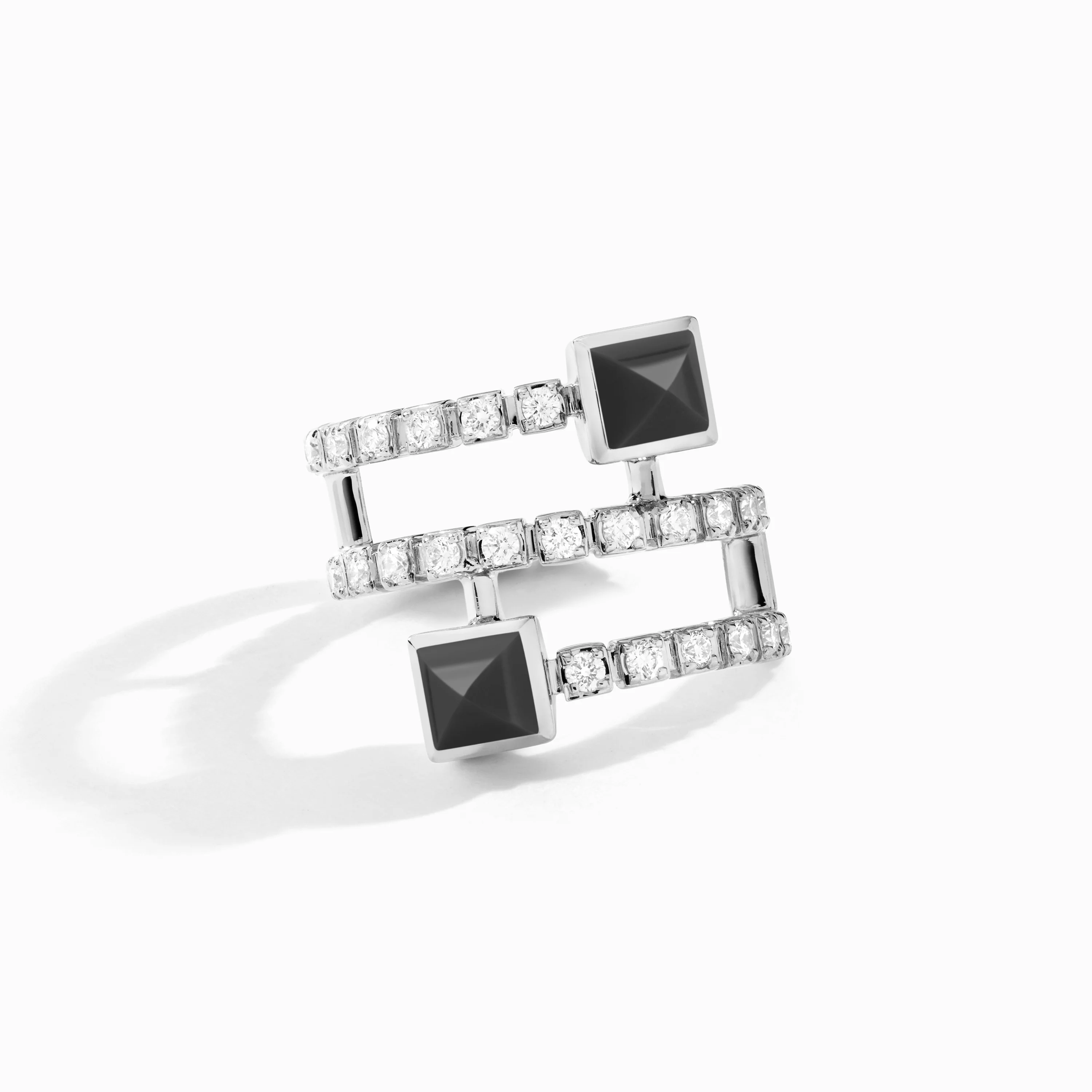 Cleo Lotus Twist Ear Cuff (Single R) - Image 9