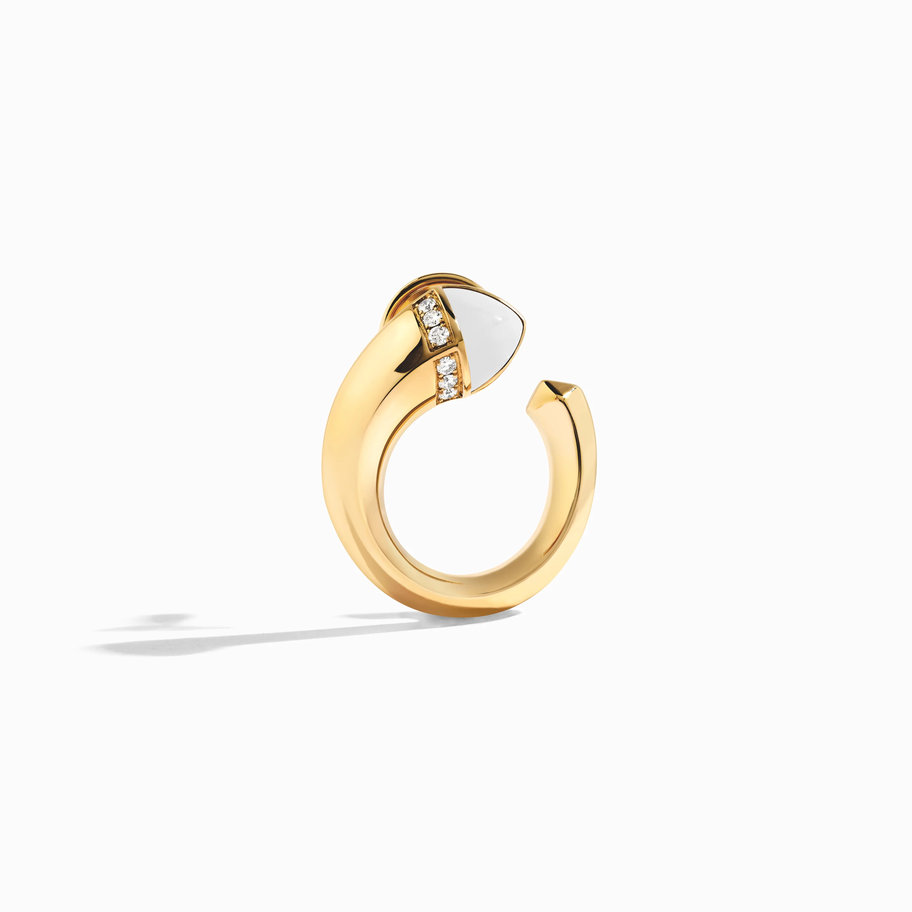 Cleo Venus Gold Midi Earrings - Image 11